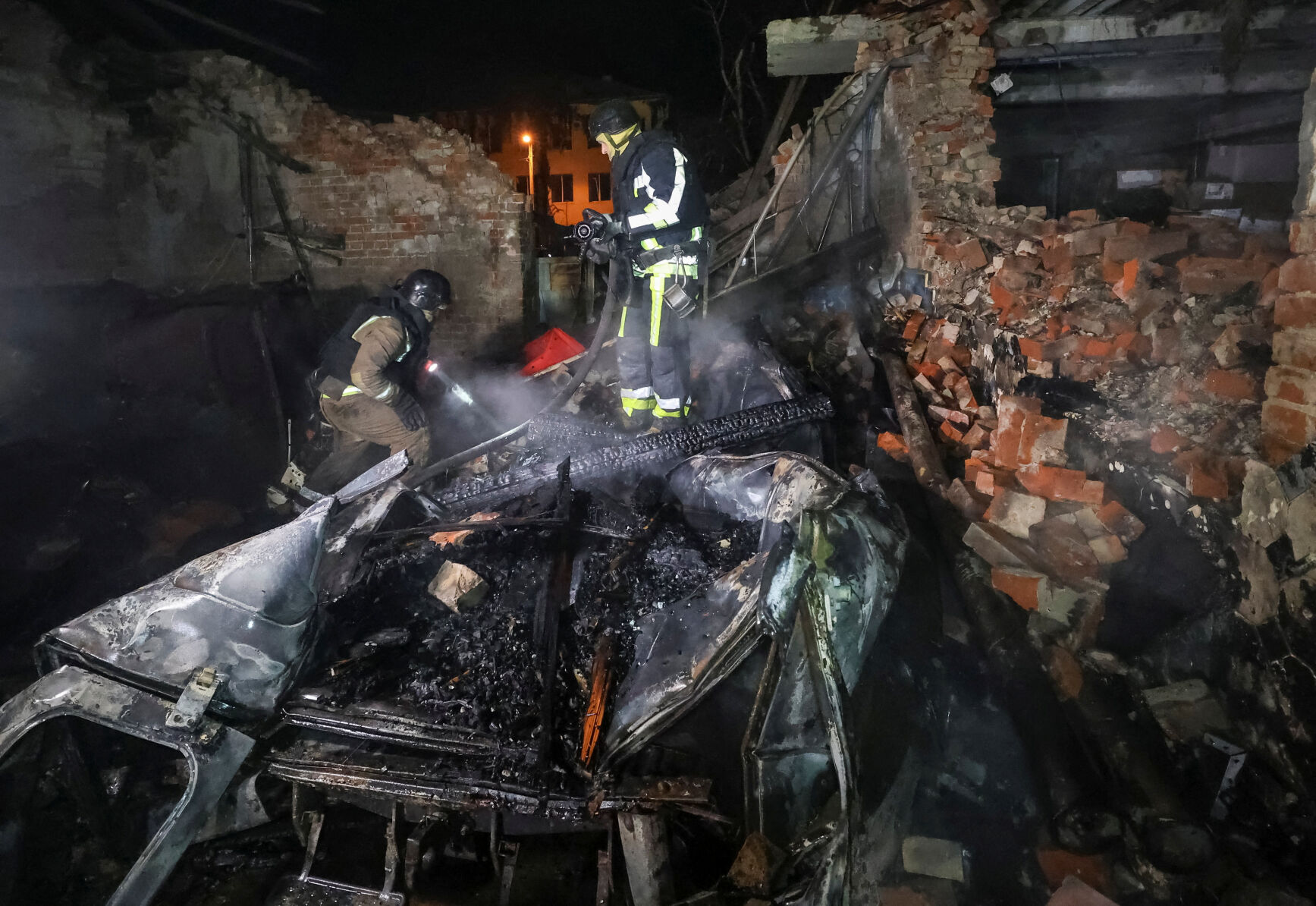 Russian aerial attack hits a Ukrainian hospital, days before Zelenskyy meets Trump